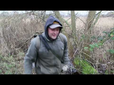 Zunder sammeln und Feuerbohren