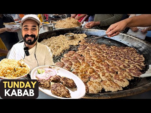 TUNDAY KABABI Lucknow के मशहूर गलावटी कबाब | Making & Review by Virtual Banjara |Lucknow Street Food