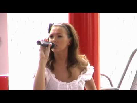 Kamila Nývltová - A tak Bože přání mám
