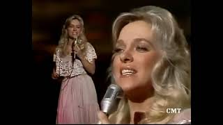 Connie Smith   It's Not Easy to Say Goodbye   Hee Haw 1978