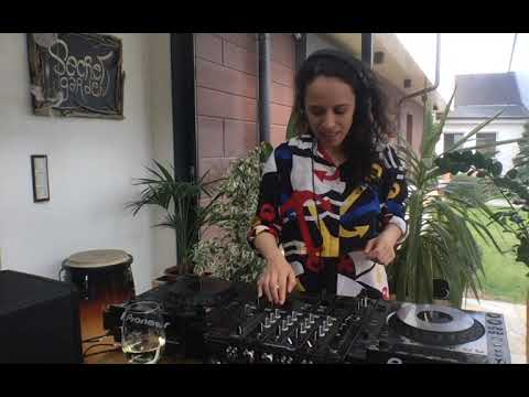 Joyce Muniz - Secret Garden Session 2