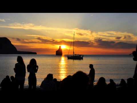 Need To Feel Loved - UnClubbed (Feat. Zoe Durrant)