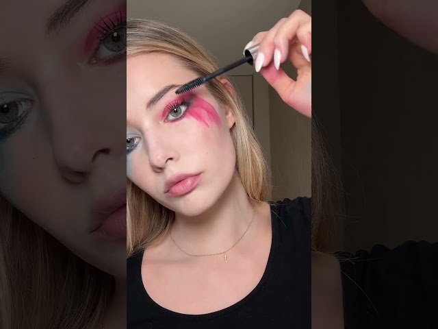 Vídeo relacionado con Shengruili Quinn Disfraz de mujer Quinn, disfraz de cosplay para adultos, niñas, villano, kit incluye chaqueta, camiseta, pantalones cortos, guantes y bordado de globo, disfraz de Quinn para Halloween