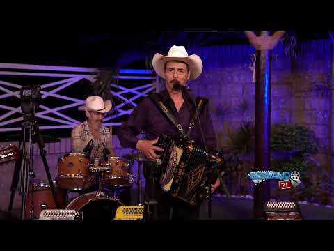 Los Pavorreales Del Norte - Collar De Estrellas (En Vivo 2022)