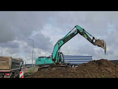 Kobelco SK 210 LC-10, excavator