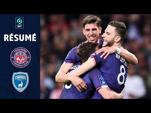TOULOUSE FC - CHAMOIS NIORTAIS FC (2 - 0) - Résumé - (TFC - CNFC) / 2021-2022