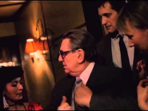 Tobě asi ty debile - Kopytem sem kopytem tam