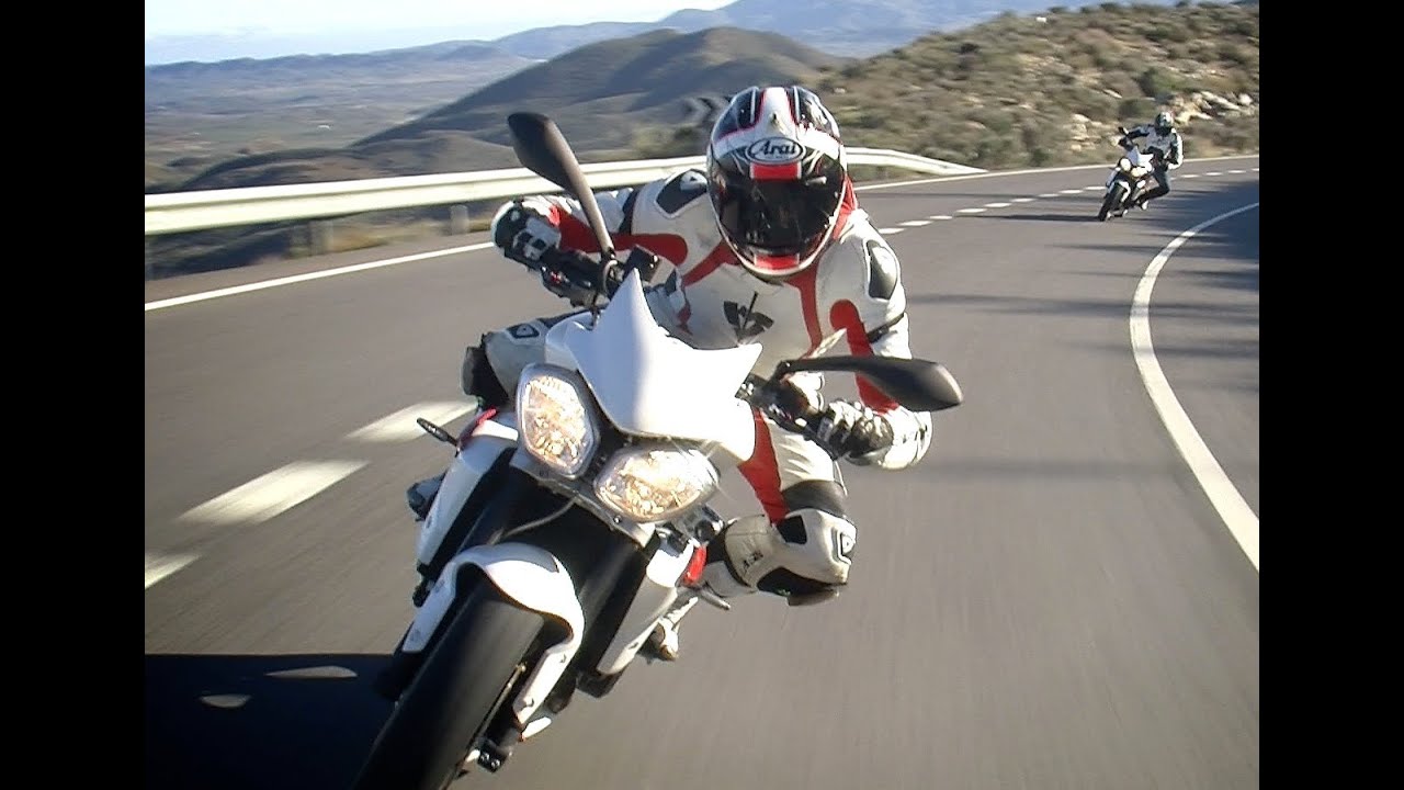 Triumph Street Triple Review