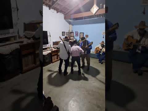Quatro a Paulista na região de capela do alto s paulo
