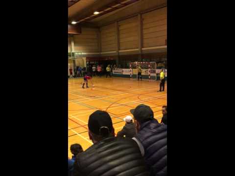 Quand il faut gagner anneessens est LA!!!