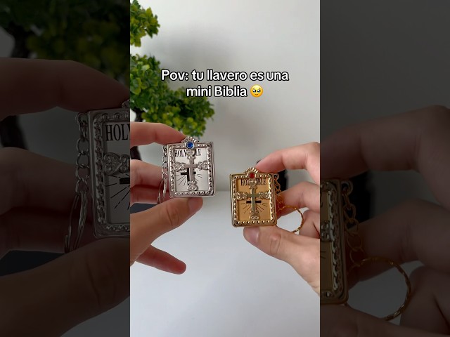 Vídeo relacionado con Leddy Living Llavero INRI Crucifijo de Jesucristo – Colgante religioso de metal para llaves, mochila y coche – Símbolo de fe y protección – Idea regalo cristiana, acero, 11 cm