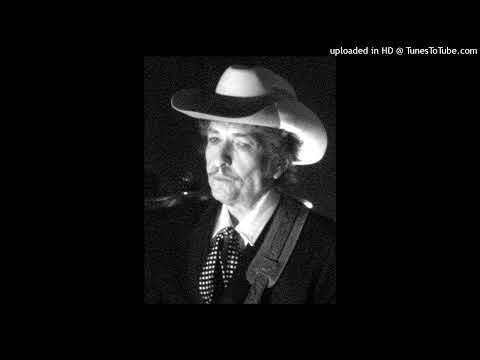 Bob Dylan live ,  Desolation Row , Paris 2002