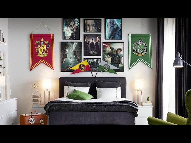 Vídeo relacionado con Cinereplicas Harry Potter - Bandera Hogwarts - Licencia Oficial