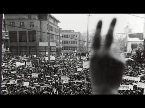 DËSHMI | Revolucioni i kadifenjtë, tranzicioni i pushtetit në Çekosllovakinë komuniste