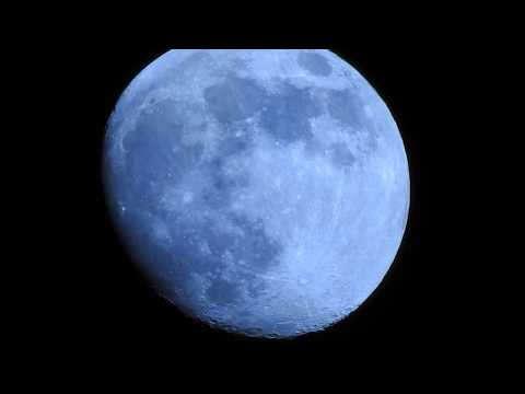 Der Mond // The Moon // Mega Zoom mit der P900! // Mondkrater // Moon Craters