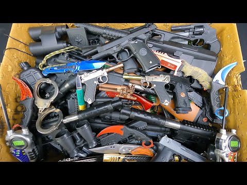 Airsoft Beretta M92 Pistols, Shot And Reload, Boxed Toy Guns And Rifles, Karambits- Knives