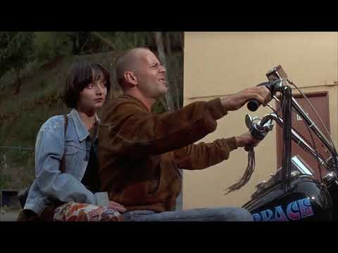 Bruce Willis, Maria de Medeiros in Pulp Fiction - Zed's Dead'