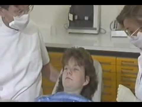16 Jährige beim Zahnarzt