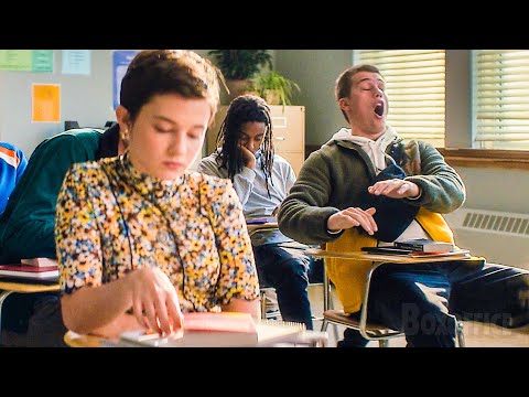 She bleeds trough her pants on the first day of class | The Craft: Legacy | CLIP