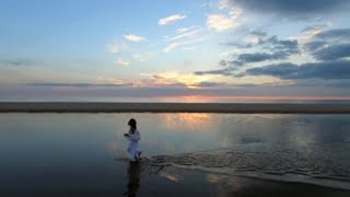 Claudia Brant, la compositora argentina que salió de la "sombra" para ganar un Grammy