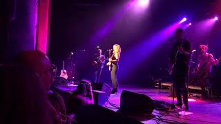 Liz Phair ~ 6 ' 1 ~ Live ~ New Haven 2019