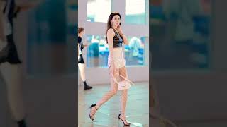 What a figure ...perfect figure girl ?? #sexy #hot #teen #viral #tiktok #instareels #trending #short