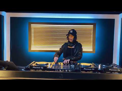 JKLN - Welcome to Ukraine Melodic Techno Edit