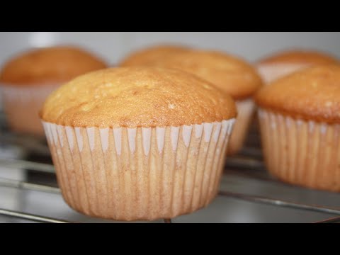 Perfect Vanilla Cupcakes/How to make moist vanilla cupcakes/ Classic cupcakes