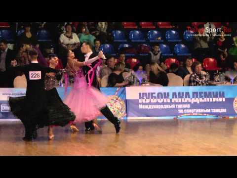 Stanislav Slomchinsky - Olga Riakhlova, 1/4 Tango