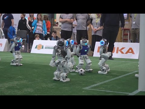 Robocup GO 2019 SPL: Nao-Team HTWK vs. HULKs