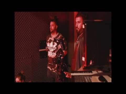 Los Autenticos Decadentes - Tribus urbanas (Backstage video oficial) HD