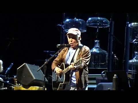 Paul Simon and Edie Brickell - Me and Julio Down by the School Yard (Live), 6/4/2025, Vienna, VA