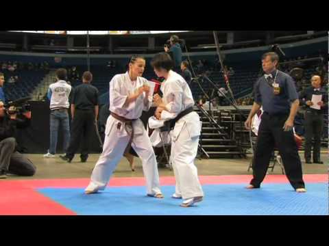 Zsófia Szabó vs. Pinilla Isis - European (Shin)Kyokushin Karate Championship Vilnius 2011