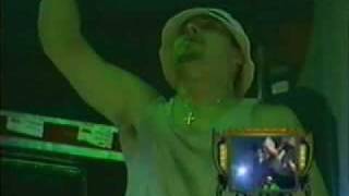 Limp Bizkit - Jump Around