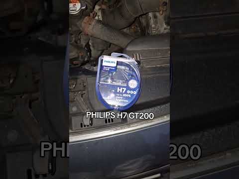 OLD HALOGEN VS PHILIPS H7 GT200 #car #lighting #halogenbulb #PHILIPSH7GT200 #ledlights
