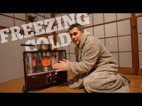 What an Old Japanese House in Winter is Like