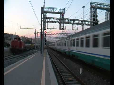E403 003 in testa all' IC 596