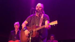 Steve Earle rap @ album Copperhead Road &amp; at 2:00 &quot;Even When I&#39;m Blue&quot; (London, Ont., 9 Sept 2018)