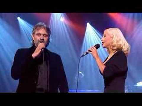 Andrea Bocelli & Christina Aguilera "Somos Novios" on stage