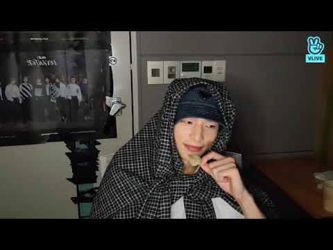 [ENG SUB/INDO SUB] Stray Kids Hyunjin Live "어쩌다가 생각나서" 120921 Live on VLive
