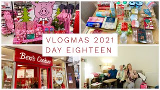 VLOGMAS 2021 - DAY 18 - M&S SHOPPING AND BIRTHDAY CELEBRATIONS