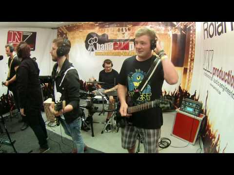 InSound bandCAMp 2016:  Basement Character - Escape your screen