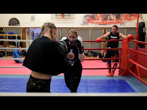 Szegediek a világ körül: szegedi bunyósok UFC debütálását készítette elő Sárközi Robi