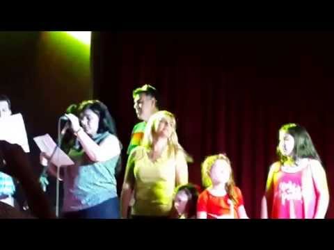 Eleva tu voz. Kiki Troia y cantantes correntinos