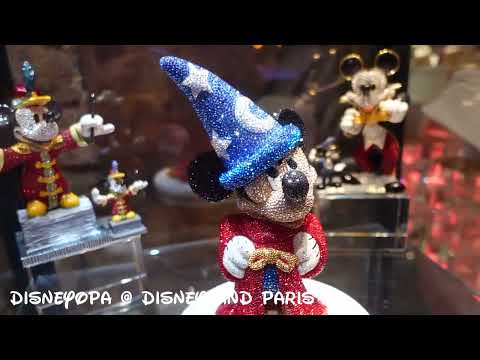 CASTLE SHOP - Artworks at the Merlin l'Enchanteur Boutique - DisneyOpa