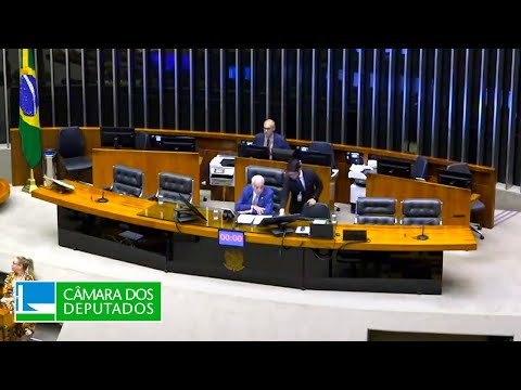 Aprovada pena maior para injúria racial contra mulher ou idoso (PL 5701/23) - Plenário  - 15/4/25