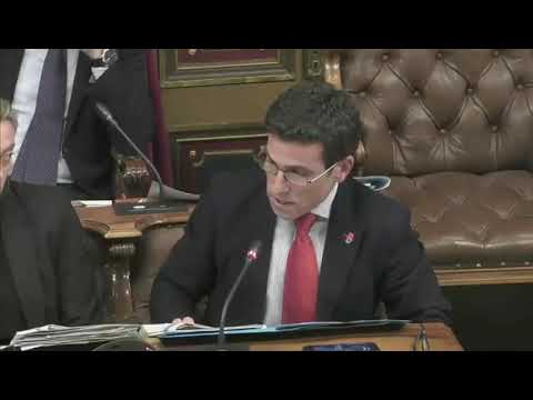 Carlos García, concejal del PP, defiende a la Armada ante los ataques de Bildu