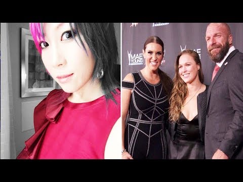 10 Current WWE Female Wrestlers Who Are Sweethearts In Real Life And 5 Who Are Jerks