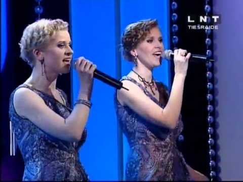 Baumaņu ģimene - Kūstot asarās