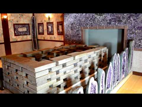 download lagu mp3 mp4 King Sauna, download lagu King Sauna gratis, unduh video klip King Sauna